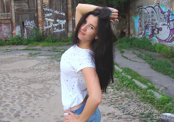 Mature Ukrainian Lady Alla From Kharkov 24 Yo Hair Color Brown 